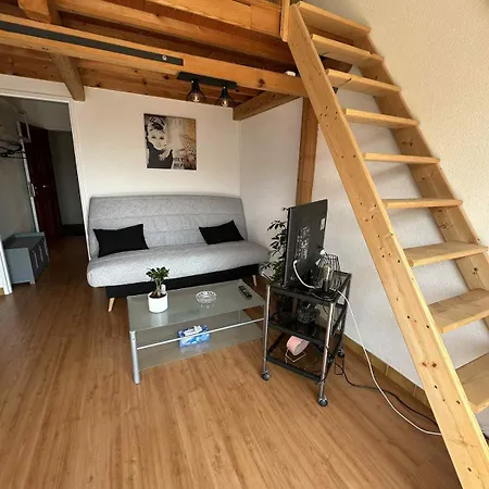 Mezzanine - Golf & Sea Apartment *